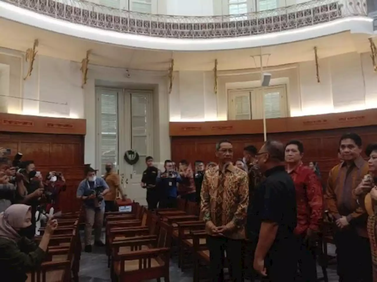 Cek Persiapan Ibadah Malam Natal: Heru Budi Kunjungi Gereja Bersama TNI-Polisi, Ketua DPRD DKI juga Ikut