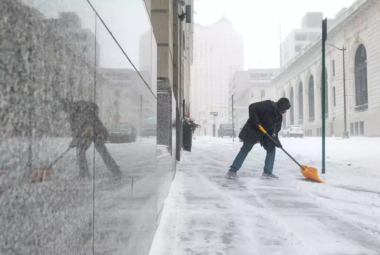 Huge winter storm hits 200million in the US bringing temperatures of minus 45