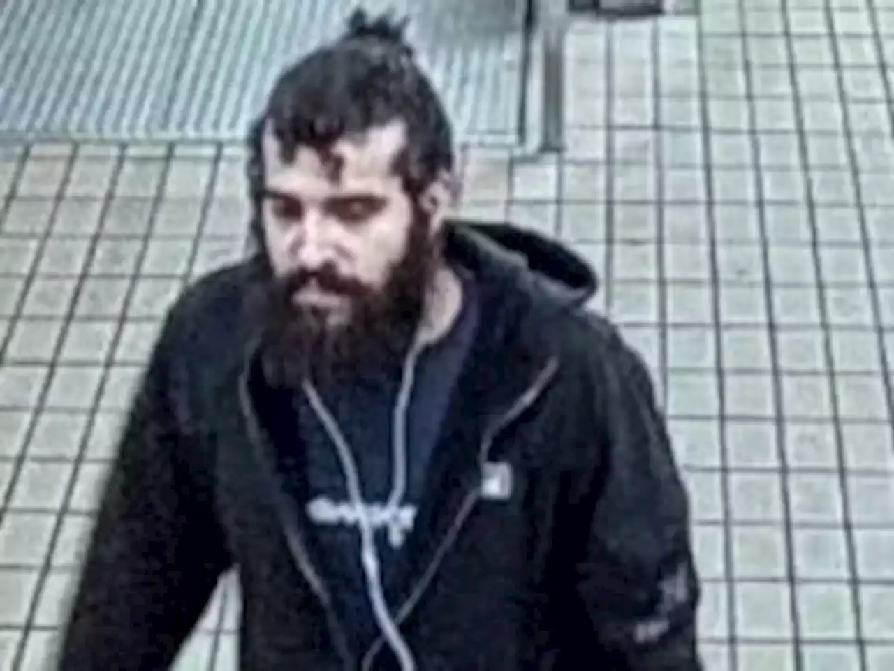 Man sought after TTC bus driver's life threatened: Cops