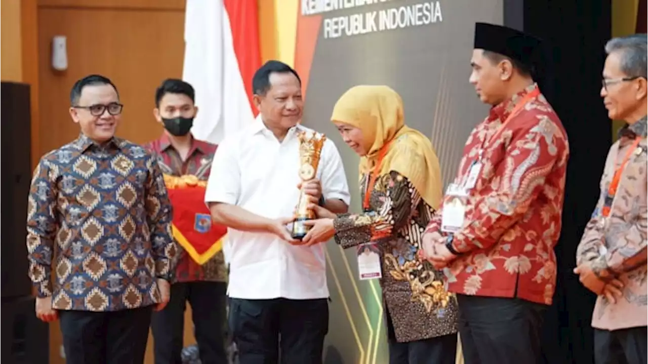 Berkat Samsat 4.0 dan Eko Tren, Jatim Sabet Penghargaan IGA Award