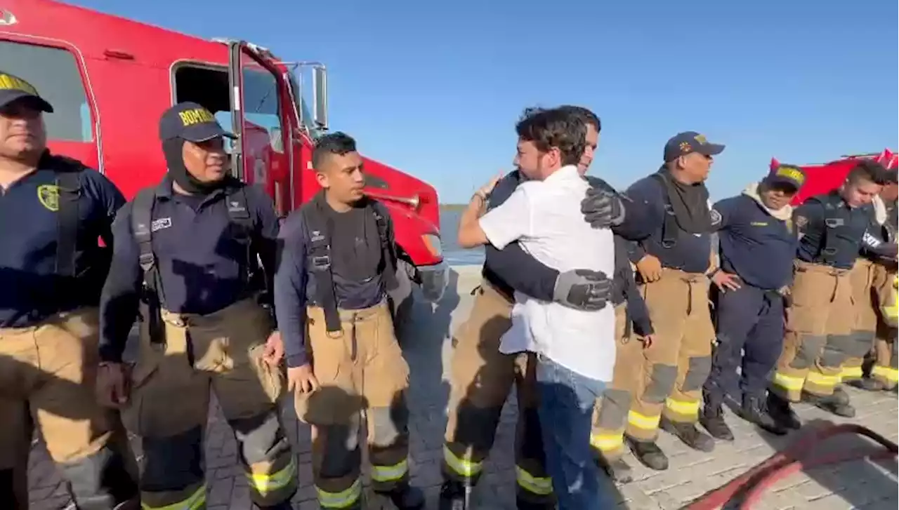 “Gracias a ustedes, Barranquilla puede pasar una Feliz Navidad”: Alcalde Pumarejo a Bomberos