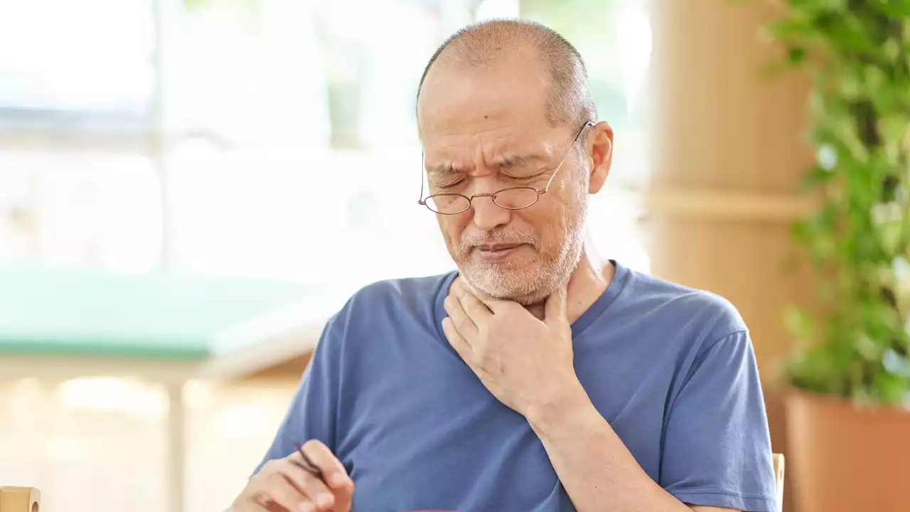 La dificultad para tragar aumenta en Navidad entre mayores y pacientes con ictus