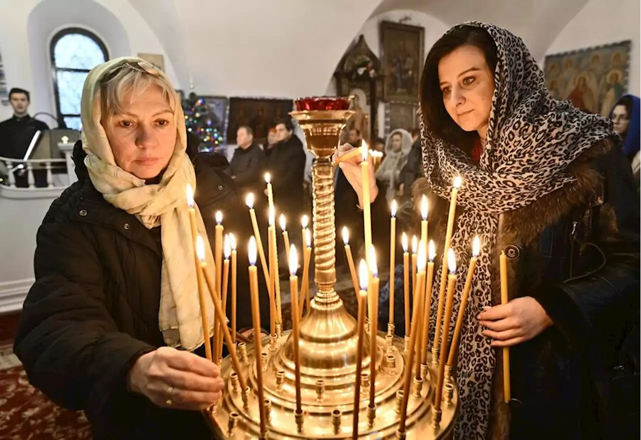 Natale tra le sirene in Ucraina: aumentano i cristiani che festeggiano il 25 dicembre - Primopiano