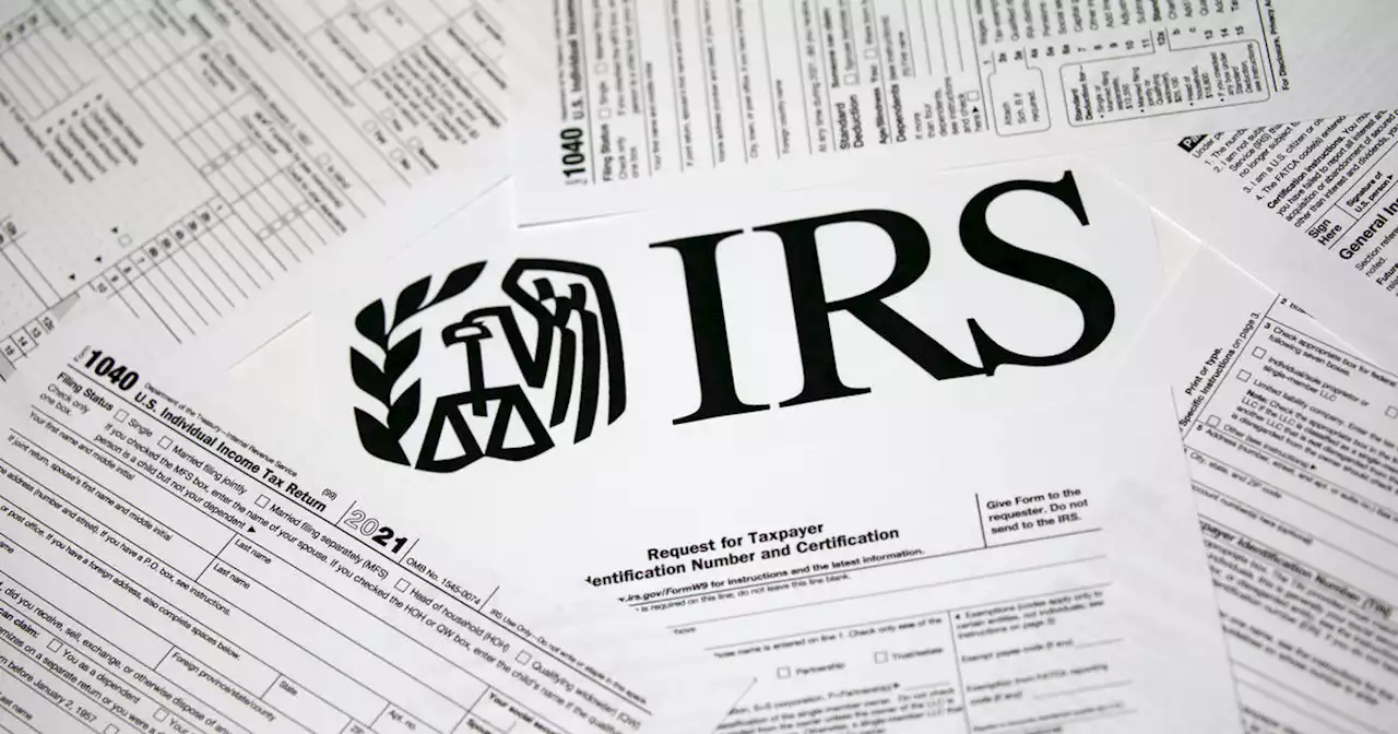 IRS says it will delay requirement to report $600 in gig work on taxes