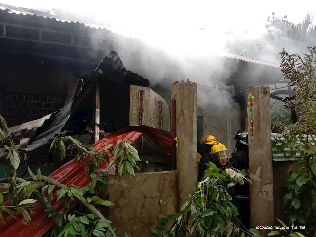 Fire destroys 2 houses in Cebu City on Christmas Day