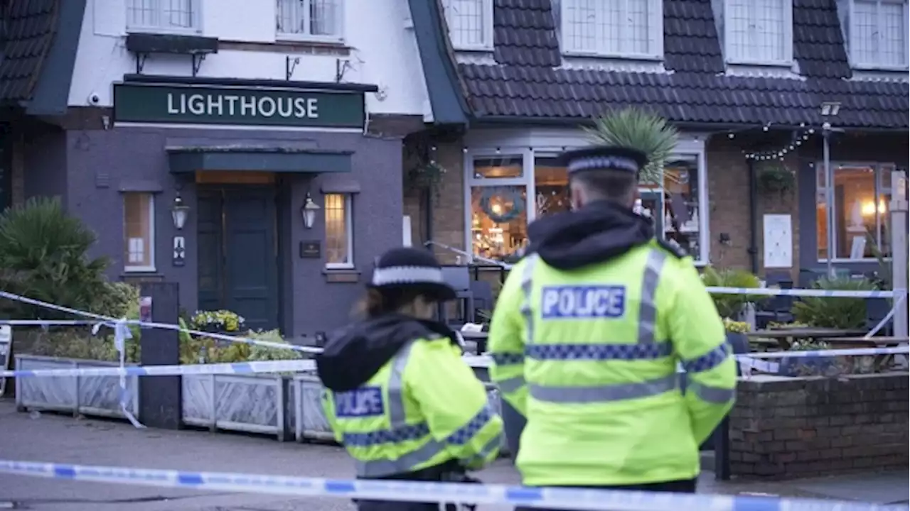 Christmas Eve shooting at UK pub leaves 1 dead, 3 wounded