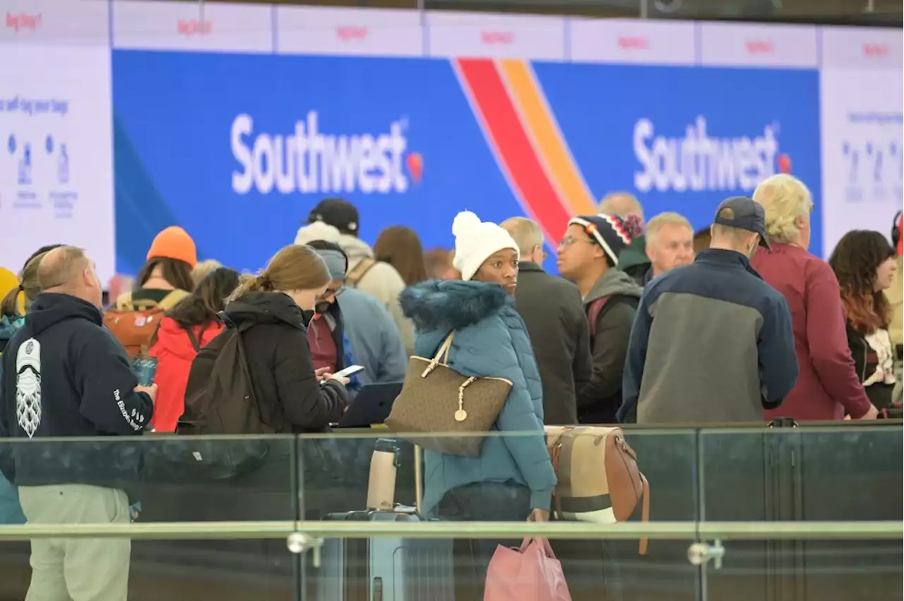 Hundreds of flights at Denver International Airport canceled or delayed on Christmas Day