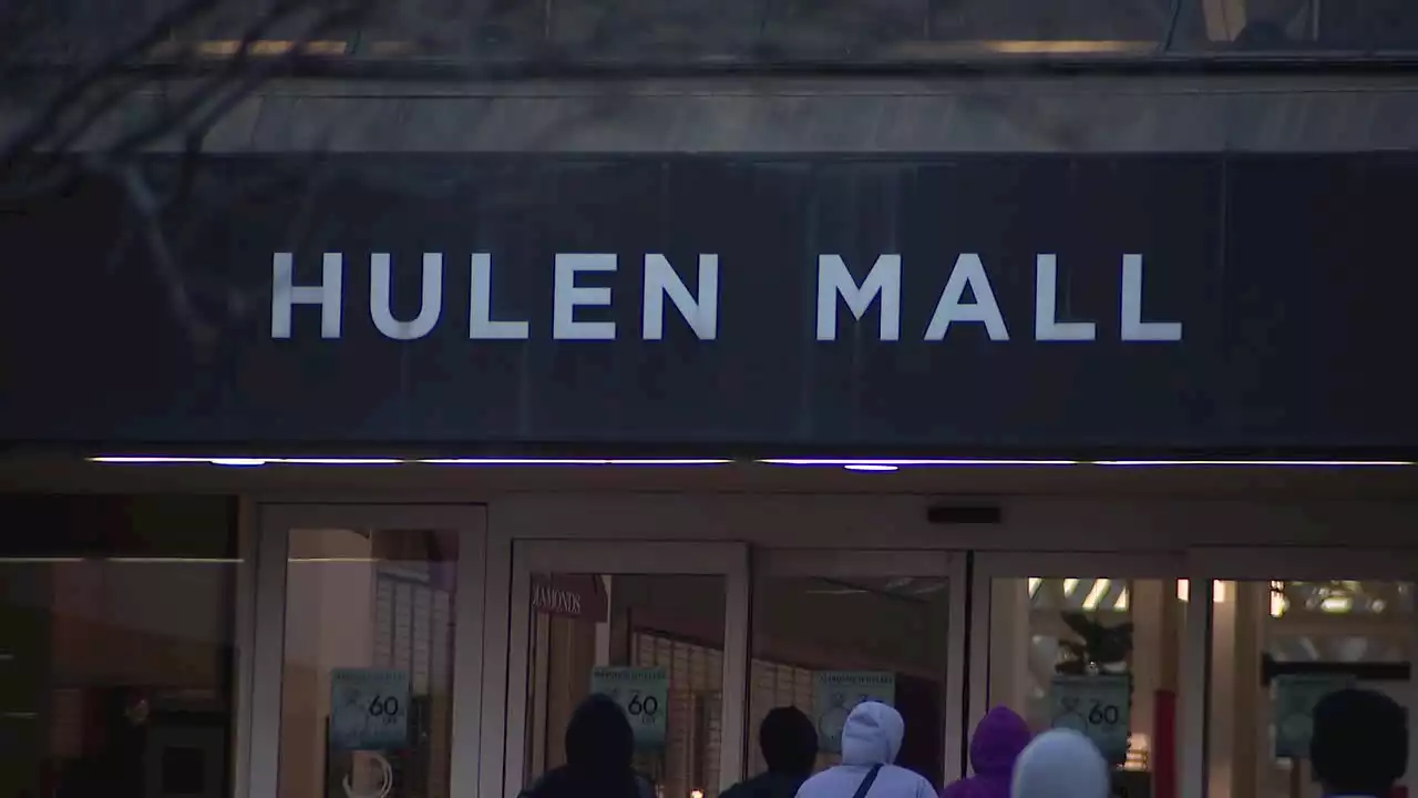 Man with gun detained after domestic incident at Hulen Mall, no shots fired