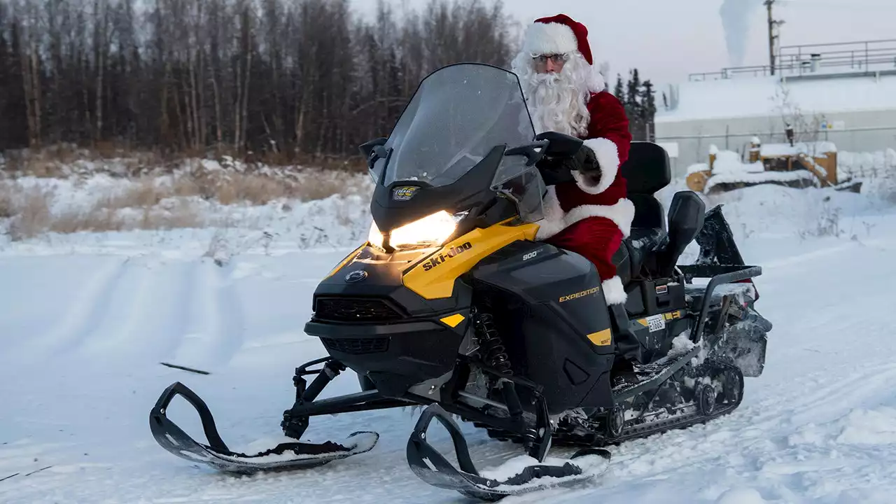 Christmas gifts 2022: Marines deliver toys with snowmobiles, aircraft to remote Alaskan villages