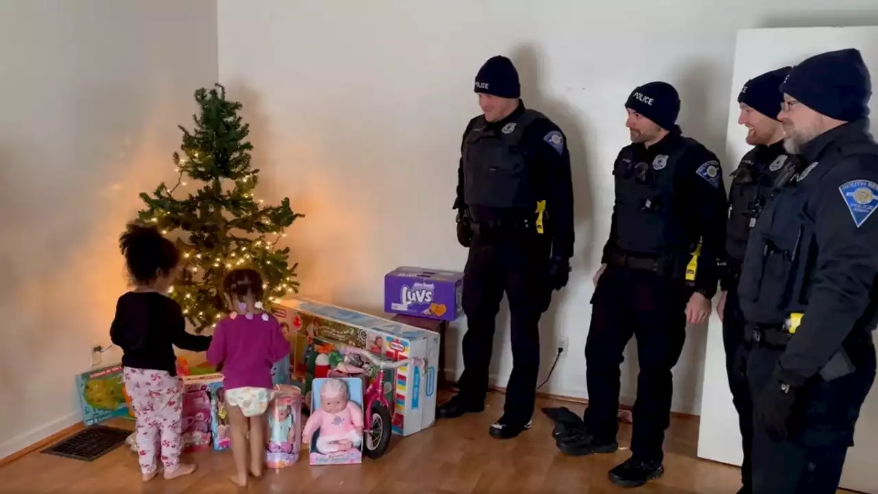 Indiana police save Christmas for family whose gifts were stolen from home: 'Santa's Elficers'