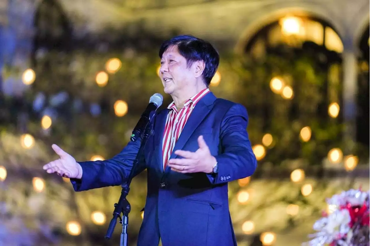 Marcos wishes everyone a Christmas 'full of love, hopeful beginnings'