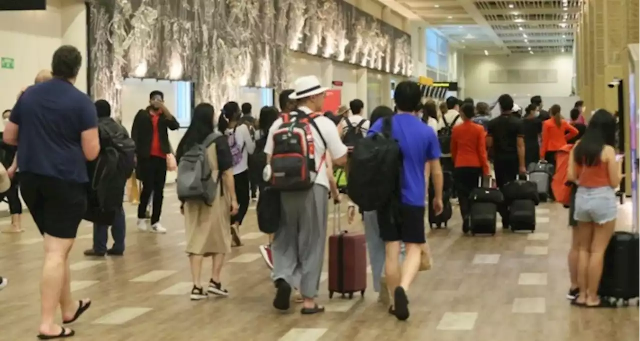 Penerbangan di Bandara Ngurah Rai Masih Dibayangi Cuaca Buruk