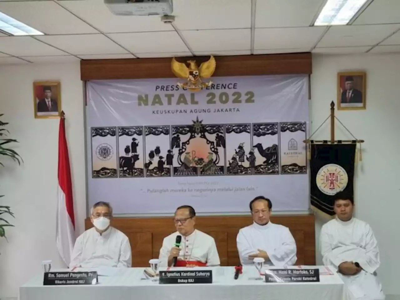 Uskup Agung Jakarta Singgung Bahaya Penggunaan Medsos pada Momen Natal