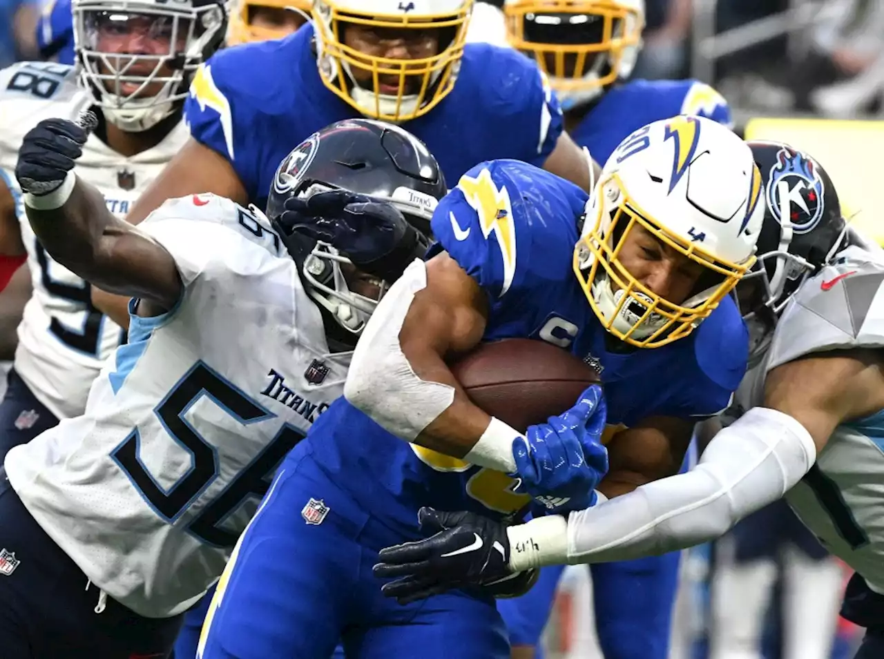 Chargers at Indianapolis Colts: Who has the edge?