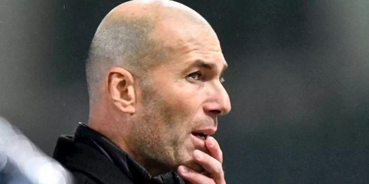 Zinedine Zidane a un paso de dirigir a una selección de primer nivel, pero no es Francia