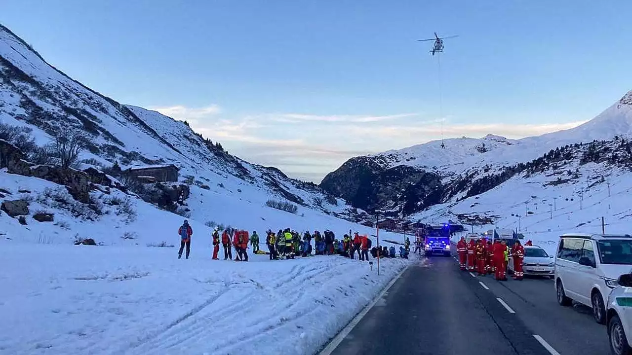 Una decina di persone sepolte da una valanga in Austria