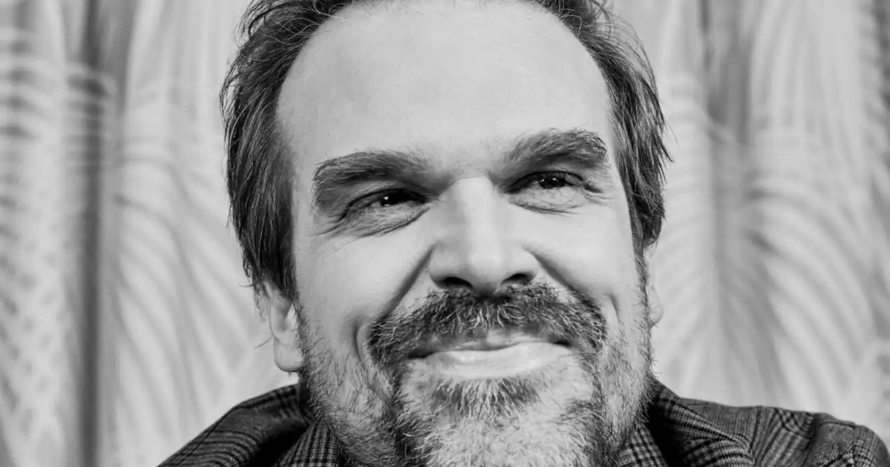 How David Harbour went from 'anti-Christmas' guy to action hero Santa in 'Violent Night'