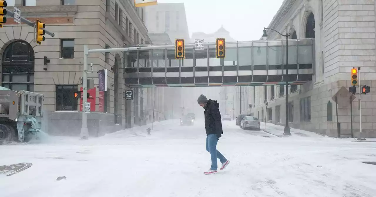 Nearly 20 dead in US after winter storm batters North America