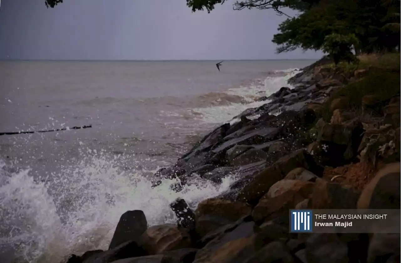 Penduduk pesisir pantai Sandakan diminta kosongkan rumah segera, kata polis | The Malaysian Insight