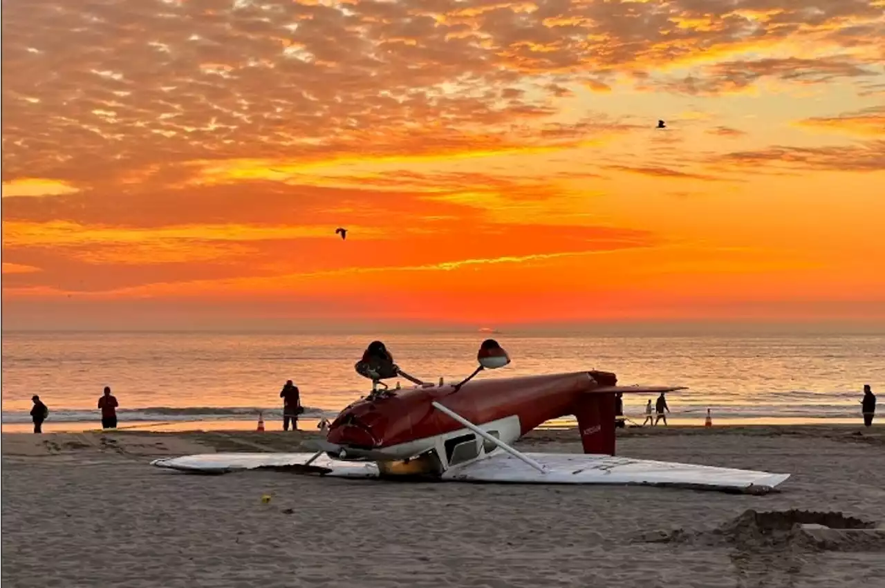 VIDÉO - États-Unis : un avion s'écrase sur une plage en Californie