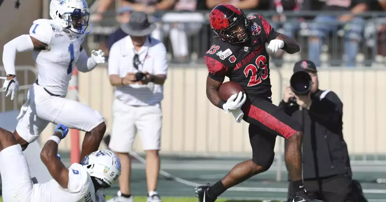 Aztecs fail to overcome mistakes in loss to Middle Tennessee at Hawaii Bowl