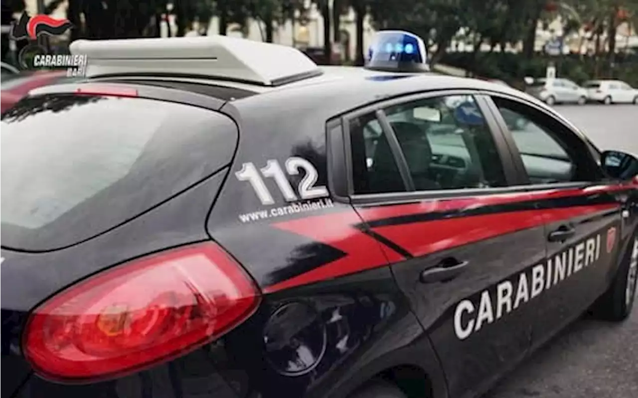 Napoli, sequestrate dai carabinieri tredici bombe artigianali