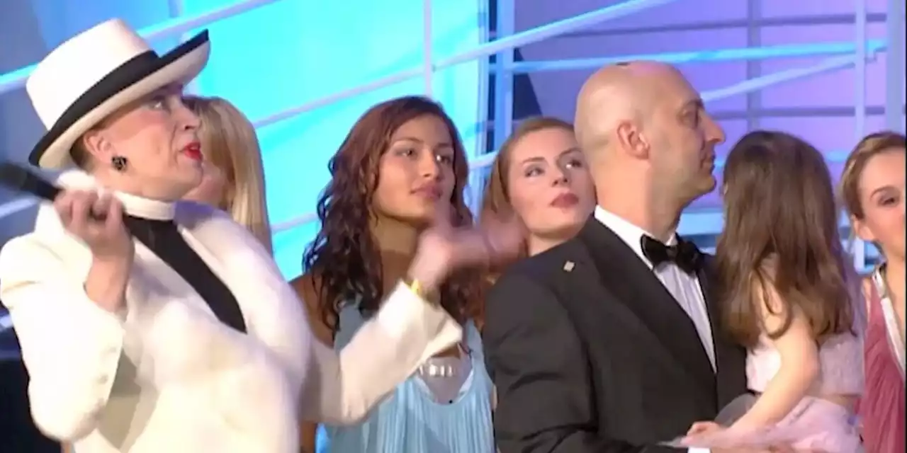 'Souriez, la France vous regarde !' : ce qu'a dit Geneviève de Fontenay aux Miss France lors du couronnement