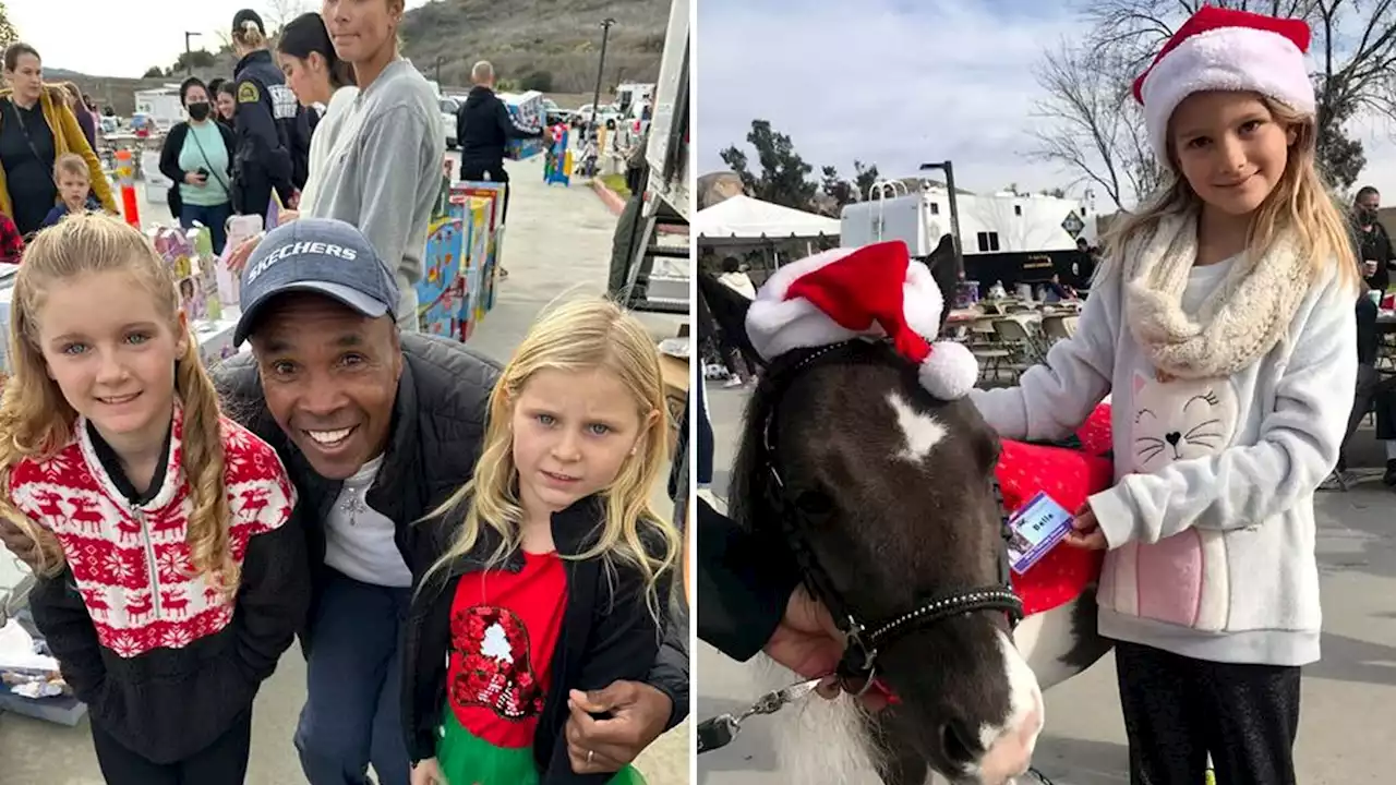 Sugar Ray Leonard, L.A. Deputies Hold Epic Xmas Party For Kids, Gifts & Ponies!