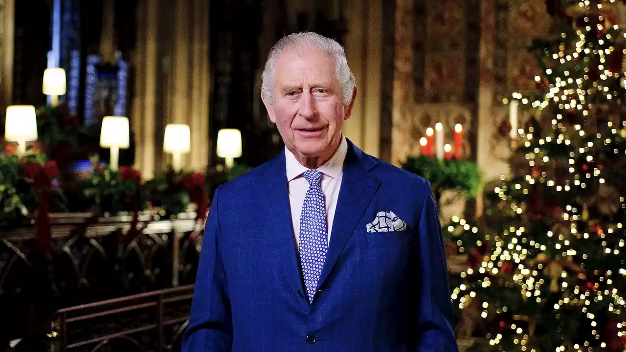 El rey Carlos III da su primer discurso de Navidad: en un nuevo escenario y lleno de recuerdo a Isabel II