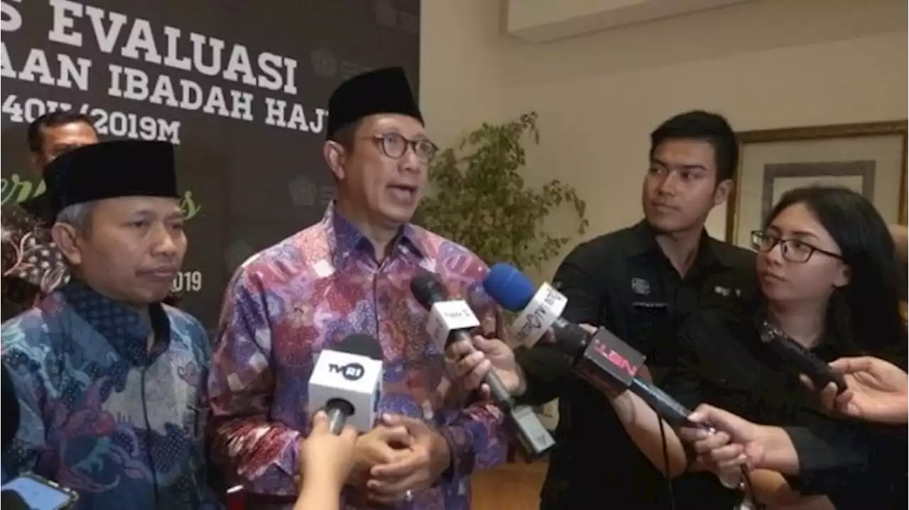 Momen Eks Menag Kecele Saat Ingin Bayar Pajak Kendaraan di Samsat Jaksel