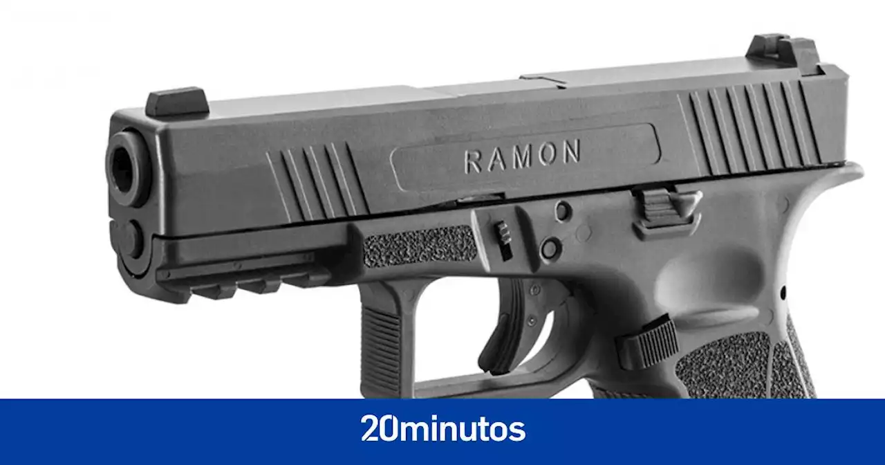 Así es la pistola 'Ramon', la copia de la buena, que Interior ha repartido entre los agentes de la Guardia Civil