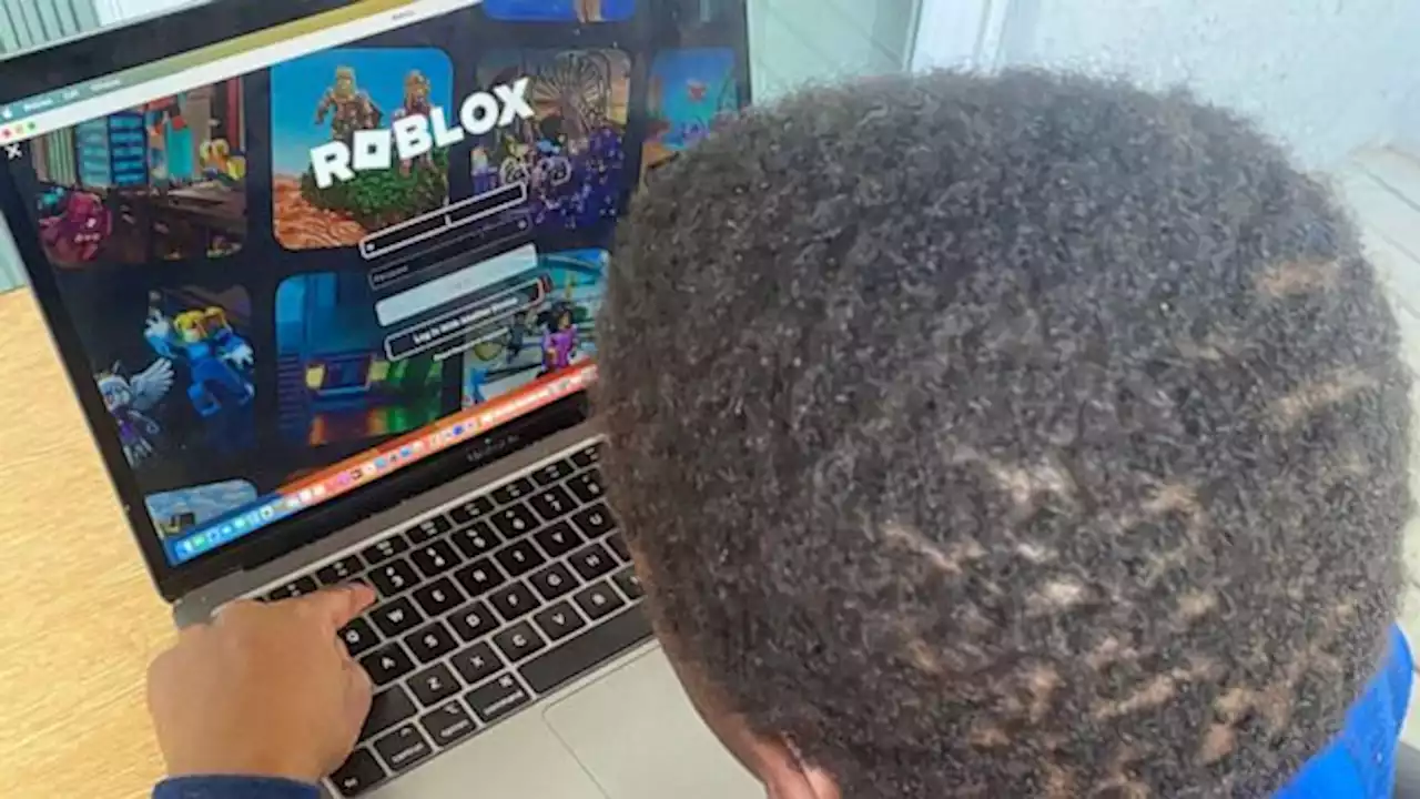 Mom shares lessons learned after son spends over $800 on Roblox purchases