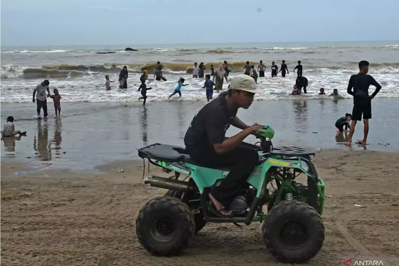 Hoaks! Imbauan masyarakat tidak liburan ke Pantai Anyer Banten