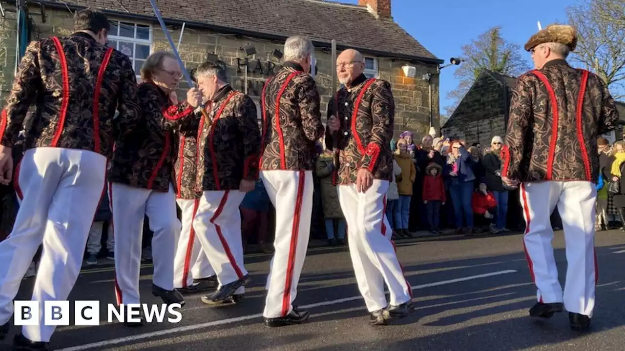 Sheffield sword dancers perform in Boxing Day tradition