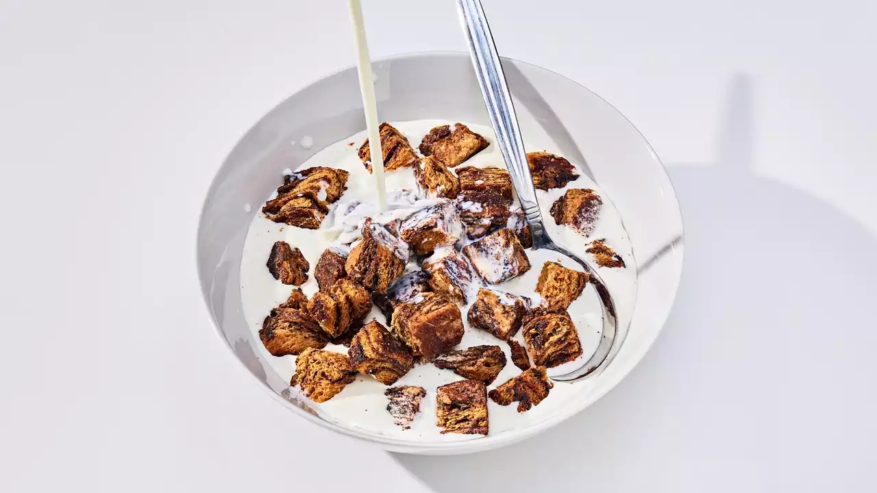 Turn Stale Babka Into Crunchy, Cinnamon-y Breakfast Cereal