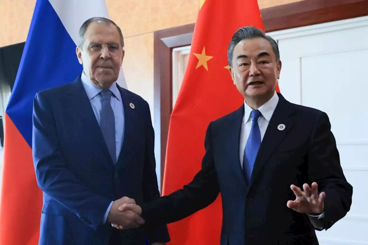 China’s foreign minister signals deeper ties with Russia