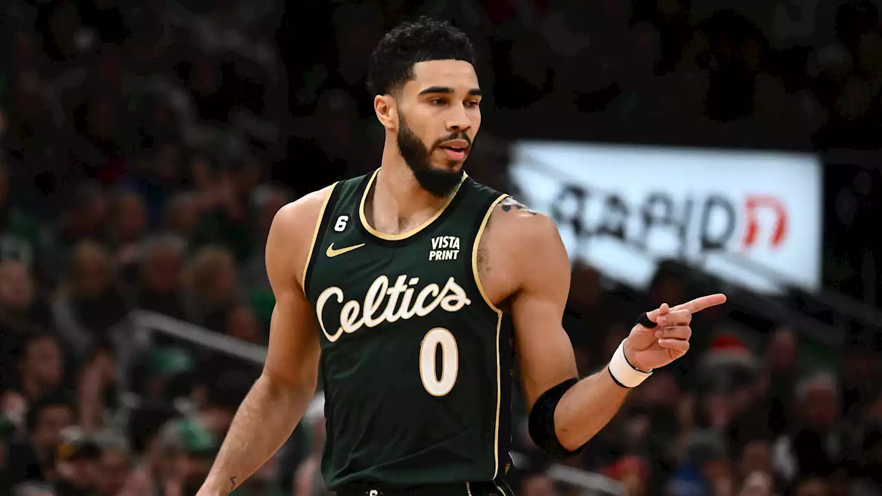 NBA, Christmas Day: Tatum e Jokic trascinano Boston e Denver, Golden State batte Memphis