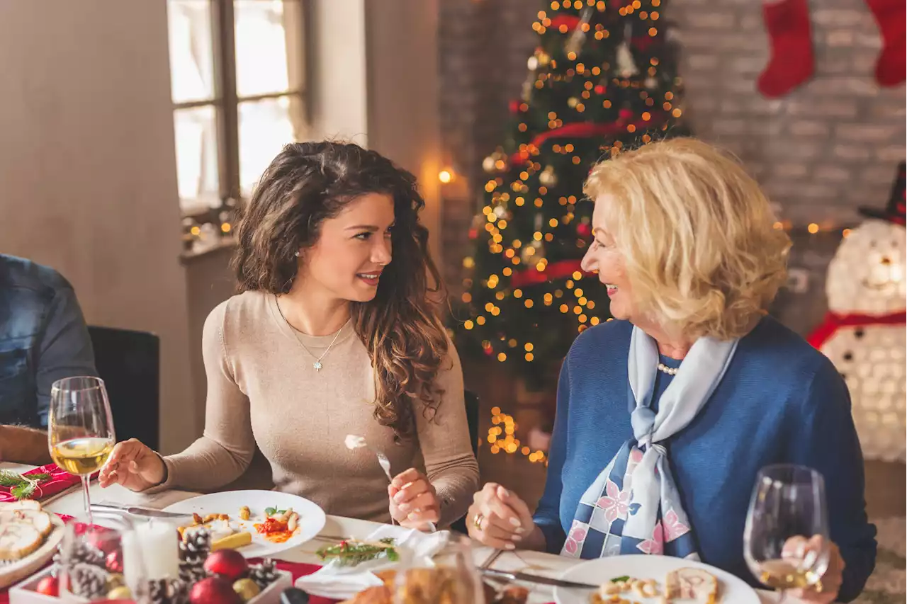 Natale con i tuoi... la guida in 5 punti per affrontare le domande dei parenti