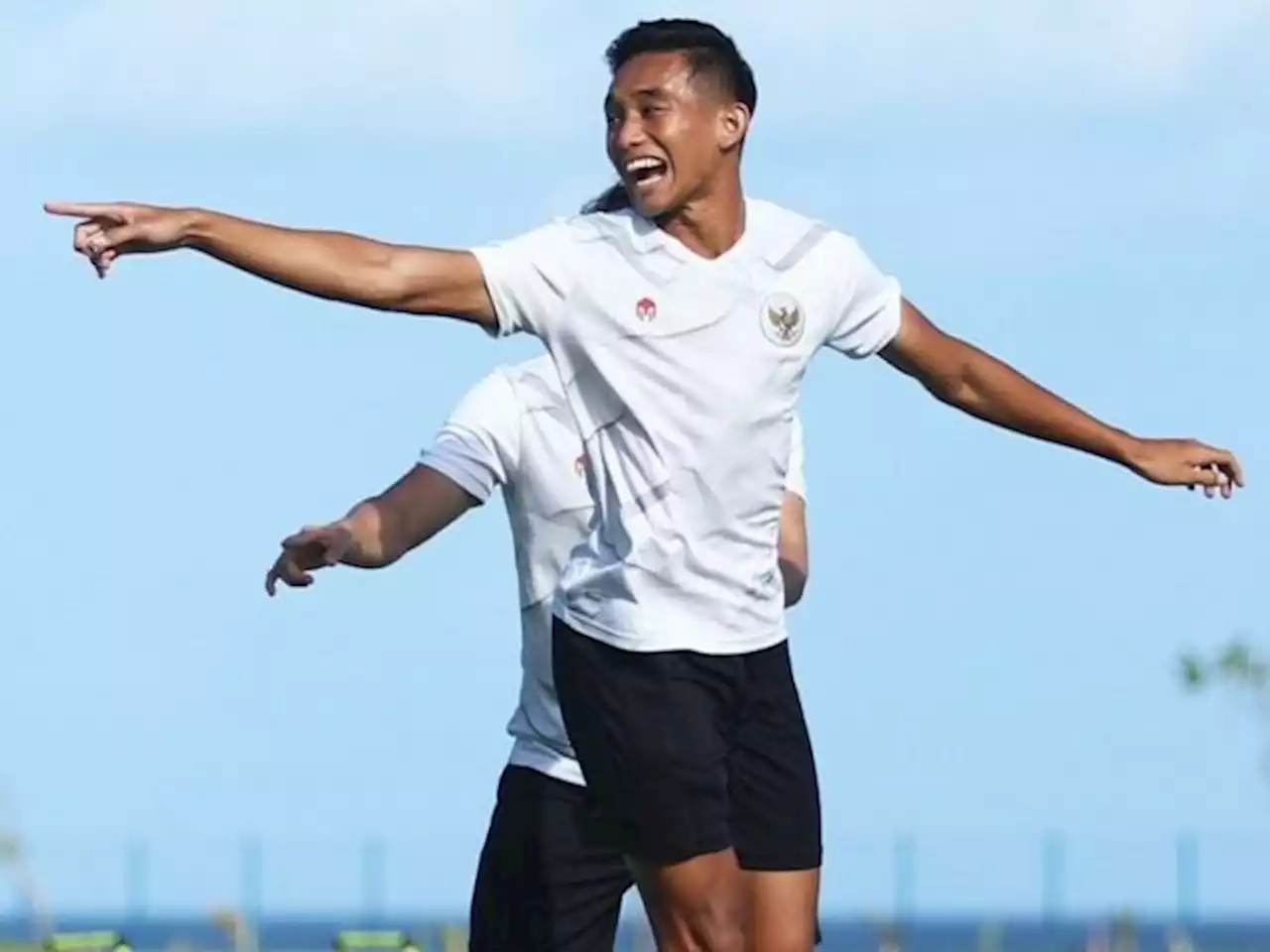 Bek Persebaya Kehilangan Posisi Inti Timnas, Aji Santoso Beri Dukungan