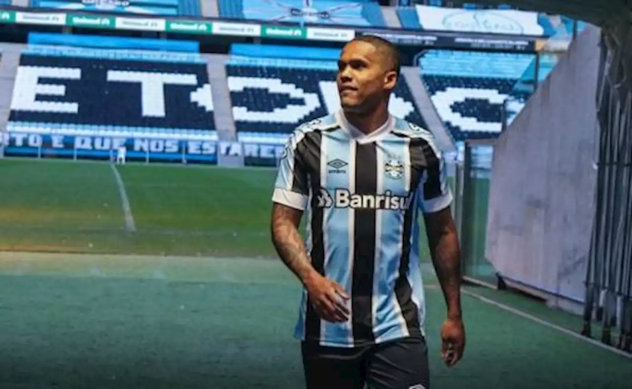 Grêmio não descarta contratação de Douglas Costa