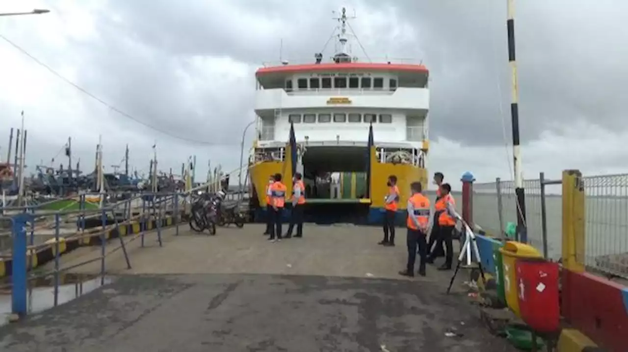 Esok, 356 Wisatawan di Karimunjawa Bakal Dijemput KM Kelimutu