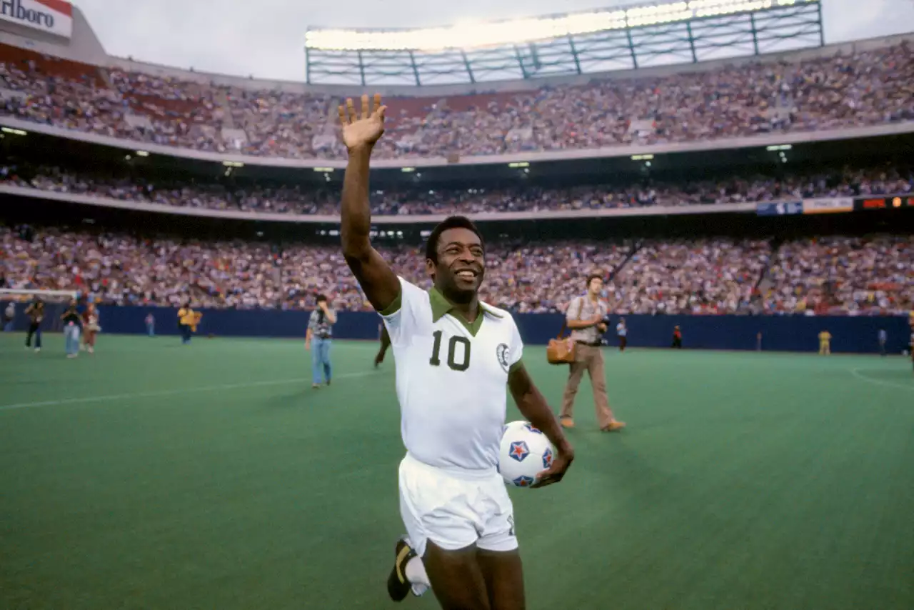 Pelé’s iconic Cosmos tenure sparked long sportswriting career