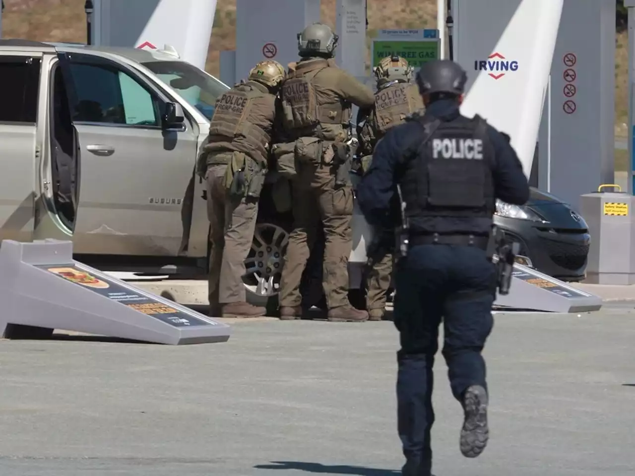 With trust collapsing in RCMP, some call for 'broken force' to be rebuilt