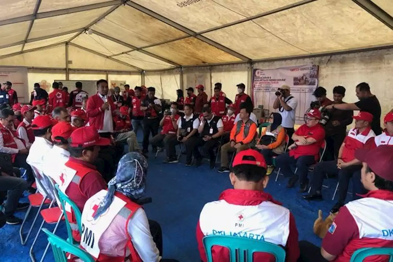 PMI Terjunkan Ratusan Anggota Bantu Pemulihan Warga Cianjur Pasca Gempa Bumi - Pikiran-Rakyat.com