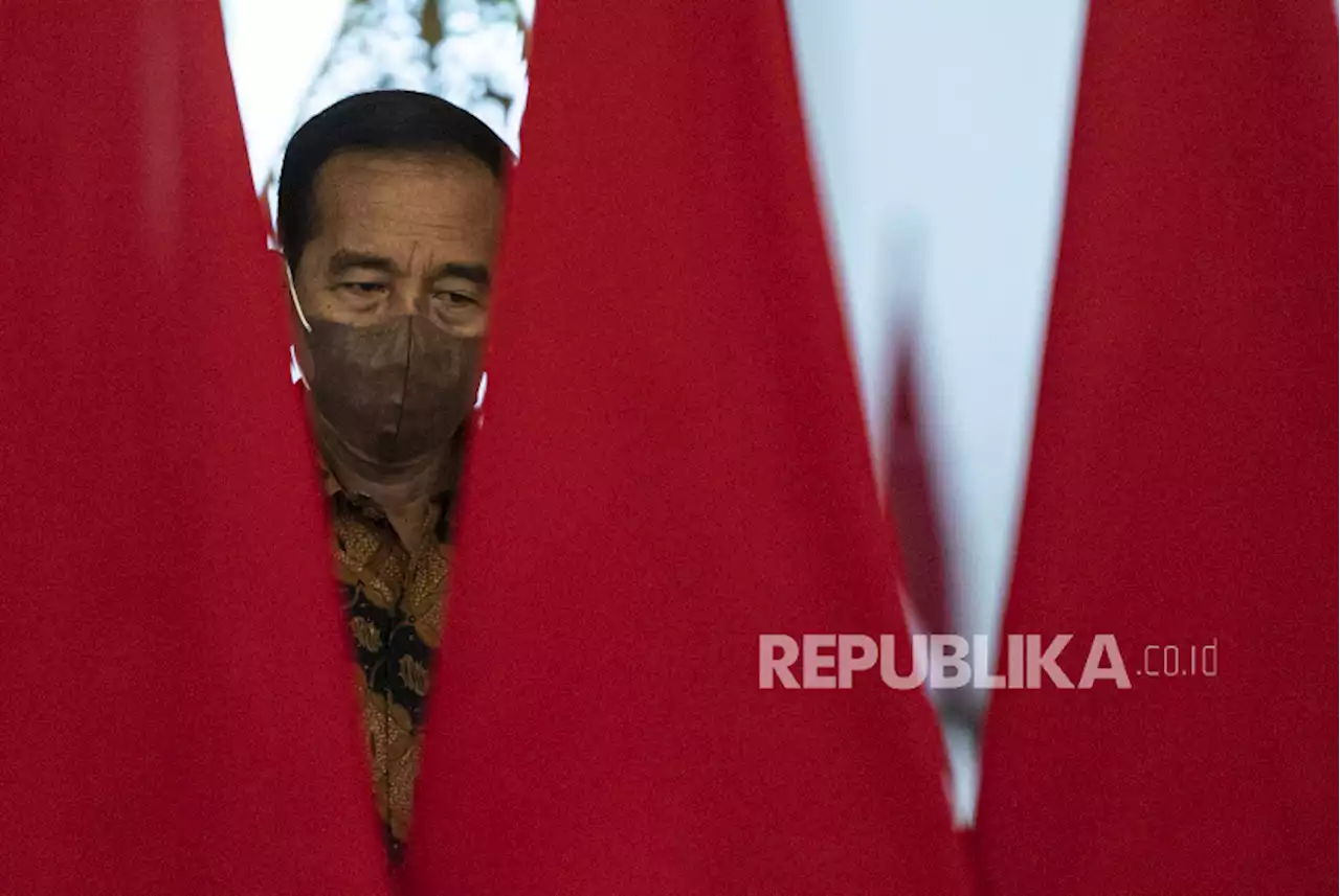 Menunggu Jokowi Mencabut Status PPKM |Republika Online