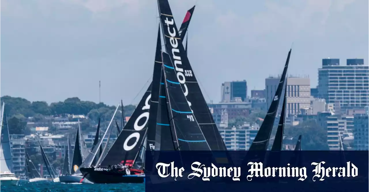 Andoo Comanche leads Sydney to Hobart fleet after chaotic harbour start