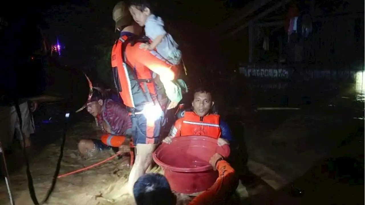 Mindestens zwei Tote: Überschwemmungen auf den Philippinen an Weihnachten