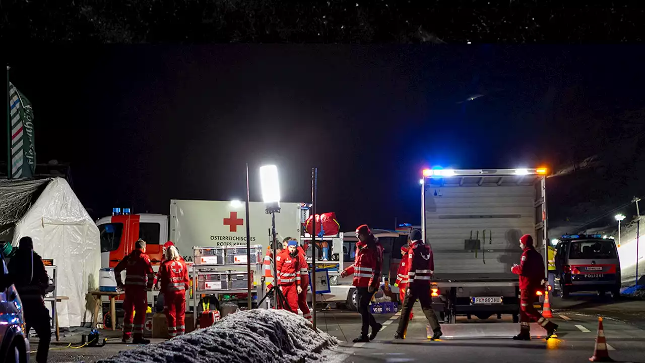 Two Still Missing After Avalanche Near Austrian Ski Resort