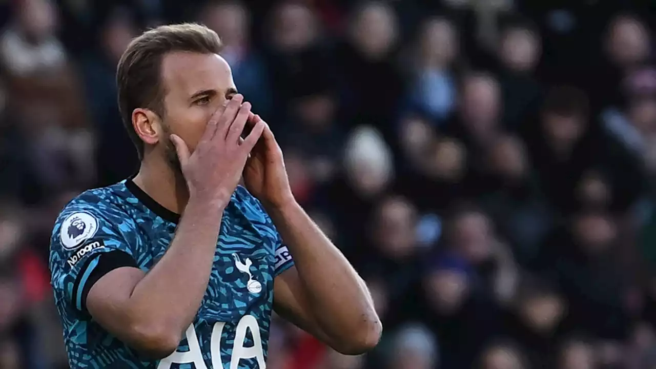 Kane wordt bij terugkeer in Premier League hard aangepakt met spreekkoren