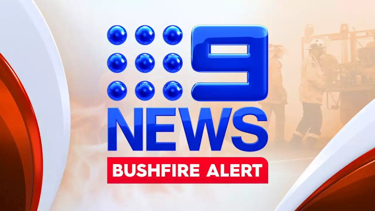 'Uncontrollable bushfire' alert for Tasmanian town